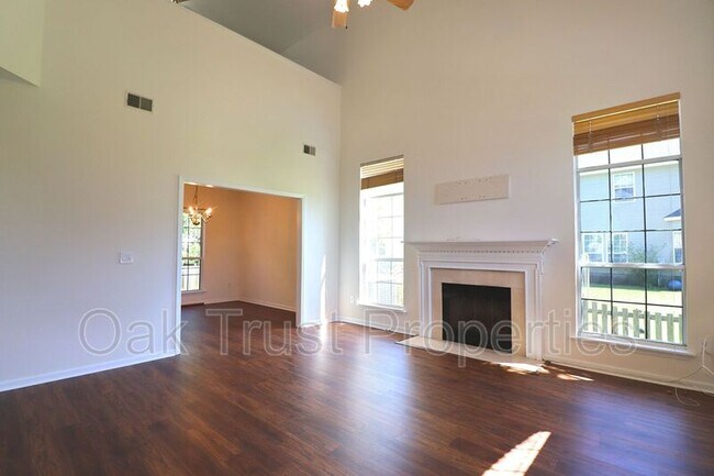 Foto del edificio - 2208 Hearthstone Way