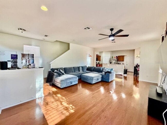 Foto del edificio - 9044 Aspen Hollow Pl