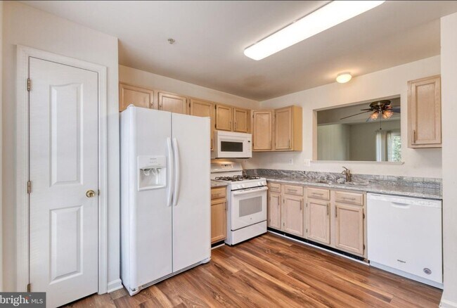 Kitchen - First floor - 6 Amberlady Ct