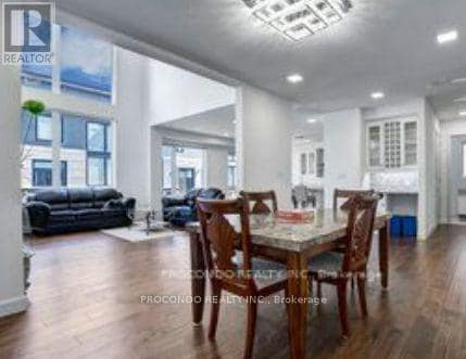 Photo du bâtiment - 528 Jones Rd