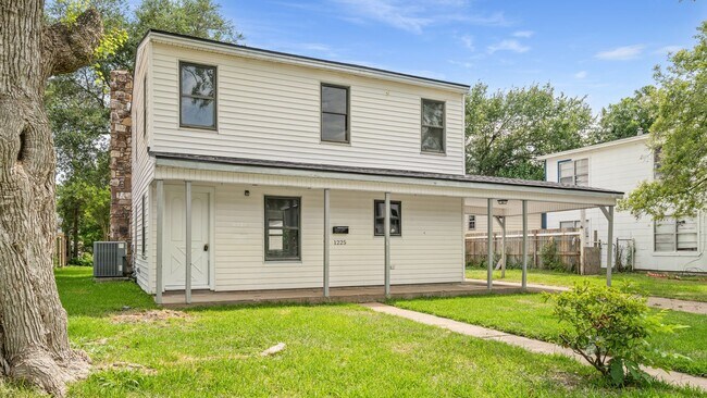 Foto del edificio - 1225 3rd Ave N