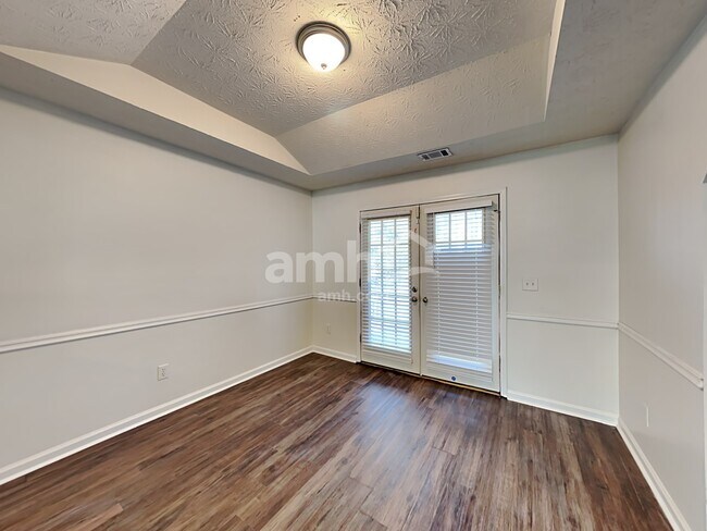 Foto del edificio - 200 Deer Walk Dr
