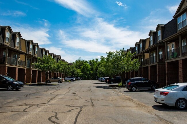 Foto del edificio - Ridge Valley Townhomes