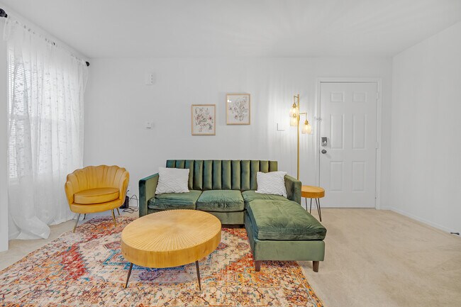 Foto del edificio - 1802 E 66th Pl