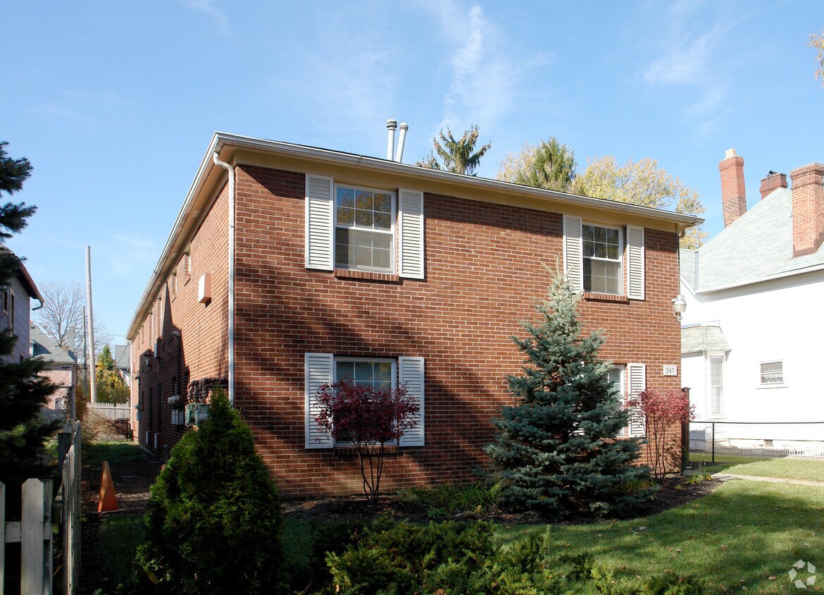 Foto del edificio - 247 S 18th St