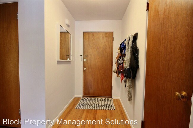 Foto del edificio - 1 br, 1 bath House - 530 W. Olympic Pl #212
