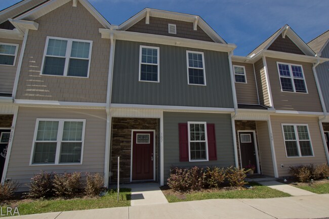 Building Photo - 107 Beacon Woods Dr