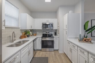 Interior Photo - Sage at Ingleside