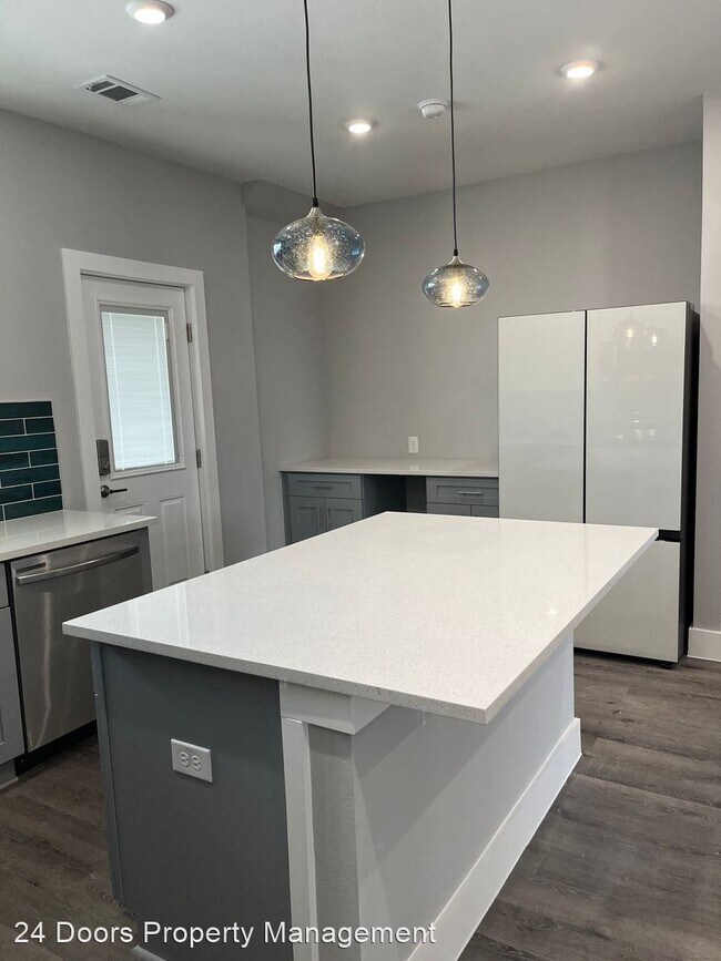 Building Photo - 6 br, 6.5 bath House - 3146 Forest Park Blvd