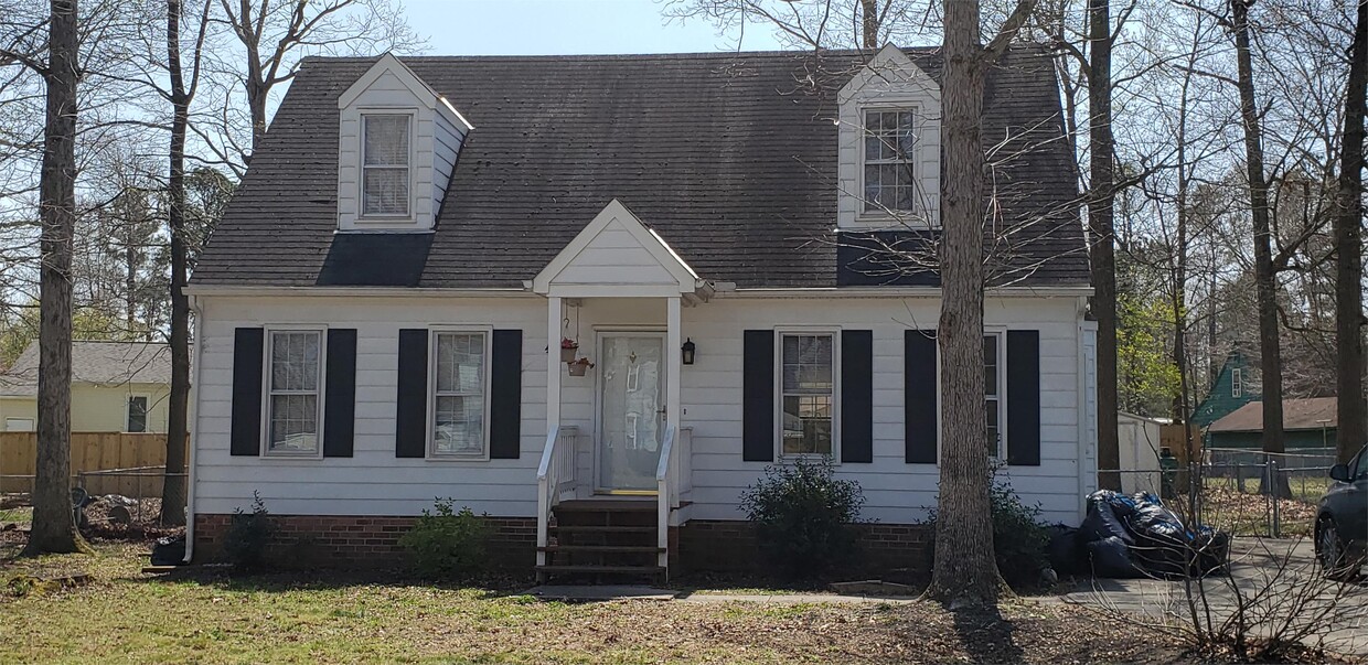 Primary Photo - 4005 Peregrine Rd