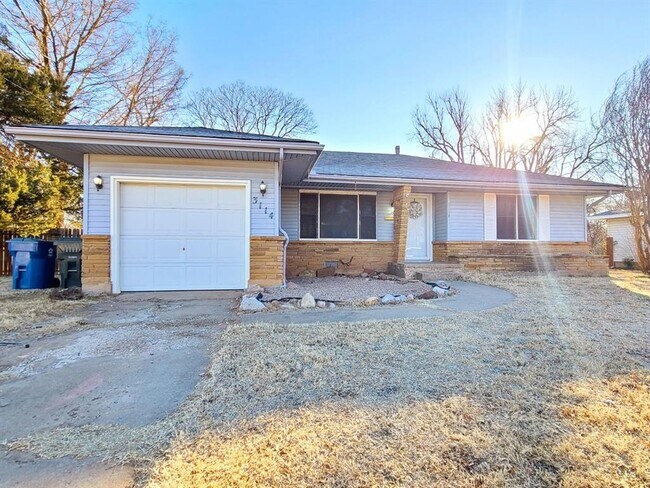 Building Photo - 3114 N Holman Ct