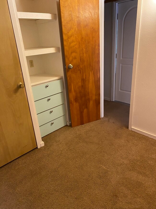 Bedroom 1 - 808 N Easy St