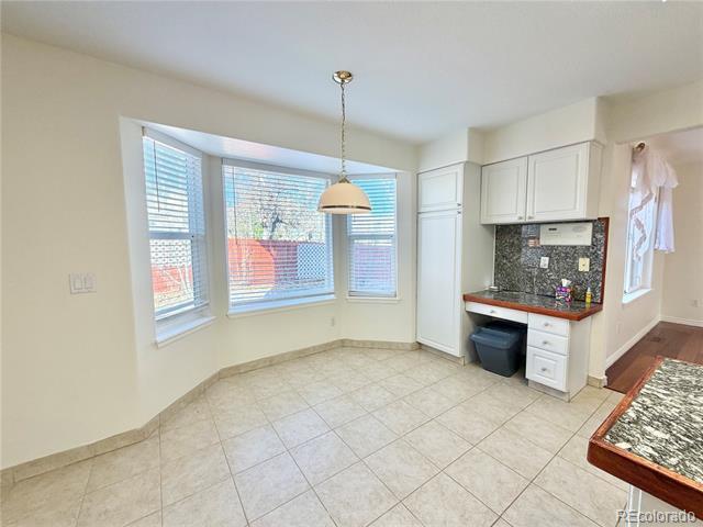 Foto del edificio - 17045 Hastings Ave