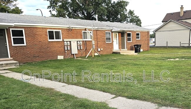 Building Photo - 5921 N Wayne Rd