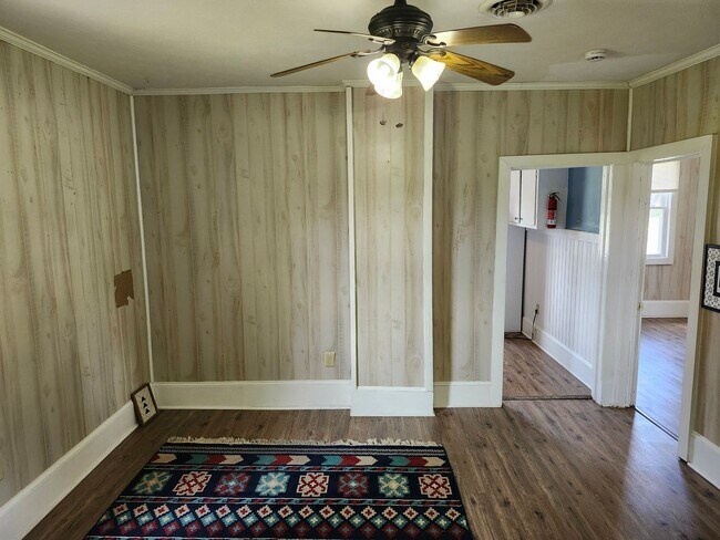 Building Photo - Single family 2 BR, 1 Bath House in Elkton...