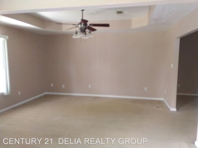 Foto del edificio - 4 br, 2 bath House - 910 Charlies Circle