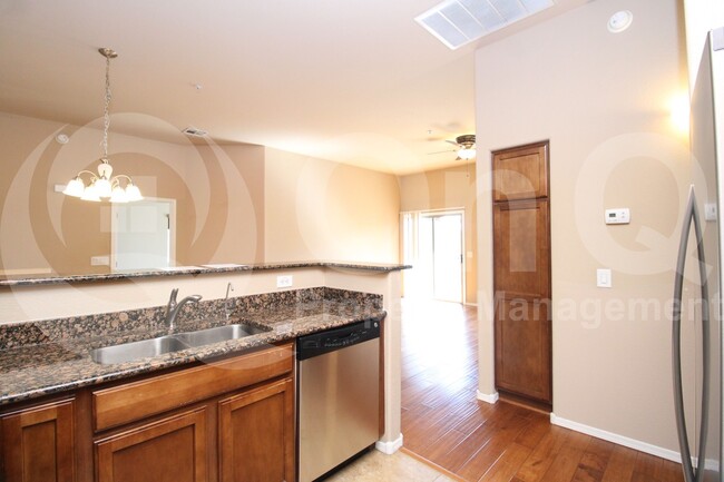 Foto del edificio - 2725 E Mine Creek Rd