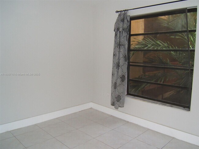 Building Photo - 9022 SW 123rd Ct