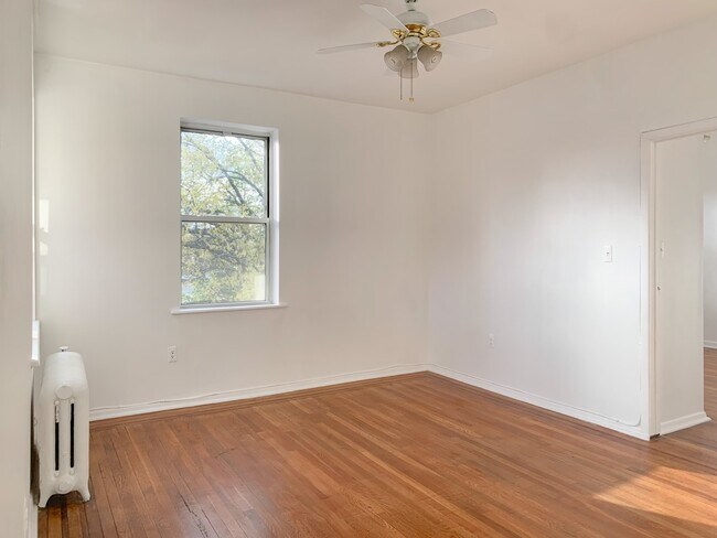 Building Photo - 7505 Palisade Ave