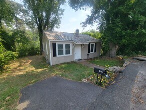 Building Photo - 1223 Radiance Dr