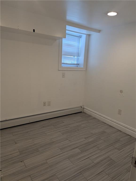 Foto del edificio - 393 E 49th St