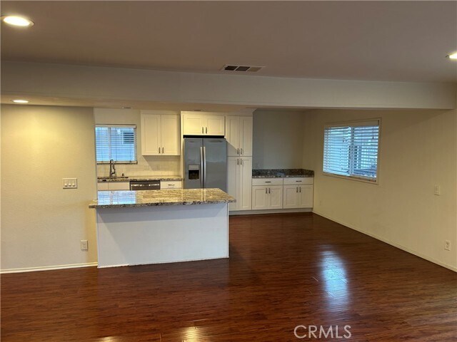 Foto del edificio - 34575 Via Catalina