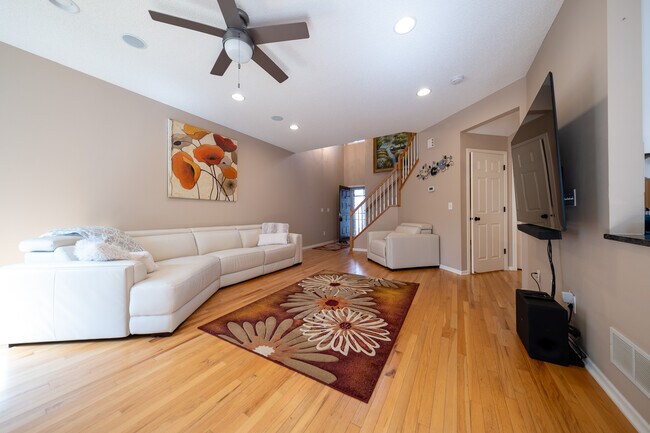 Foto del edificio - 15843 Porchlight Ln