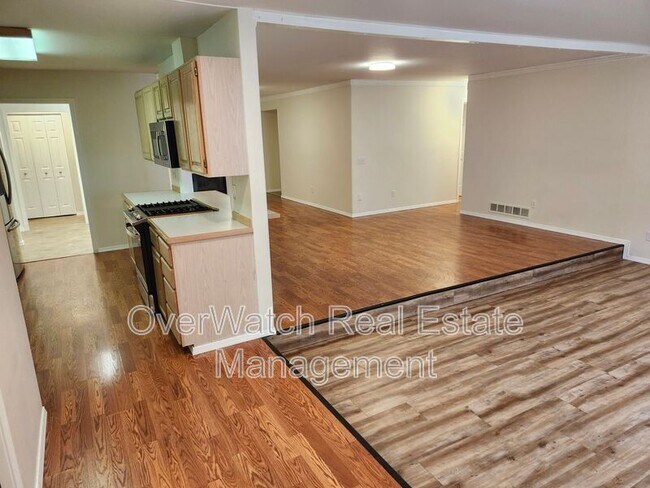Foto del edificio - 9321 Noblewood St