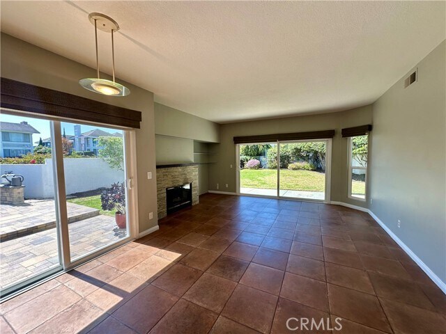 Foto del edificio - 24482 Lantern Hill Dr