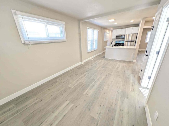 Photo - 433 E Bridge St Apartment