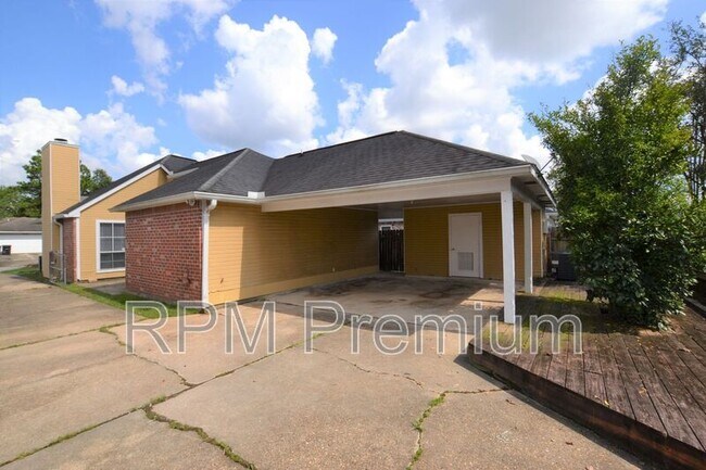 Building Photo - 2136 S Flannery Rd