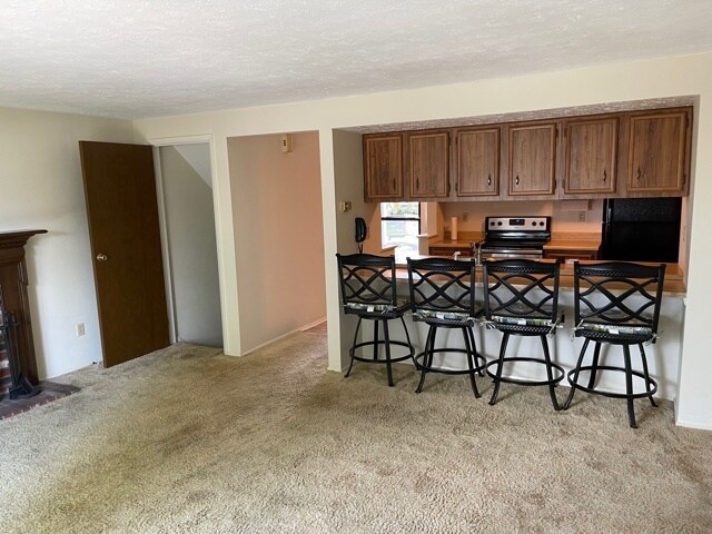 Building Photo - 4757 Ledgewood Dr