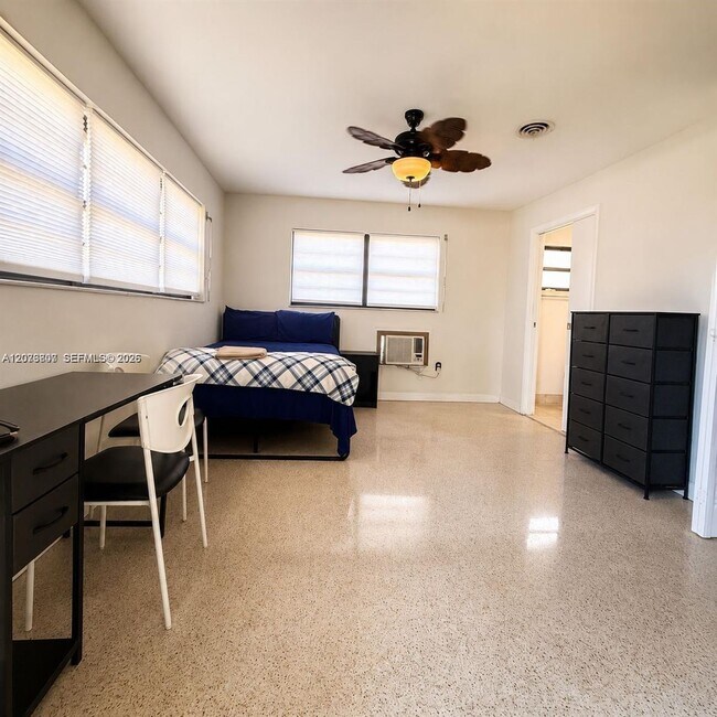 Foto del edificio - 3202 Pierce St