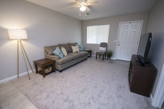 Foto del edificio - Updated 2 bedroom Duplex $1100/Month