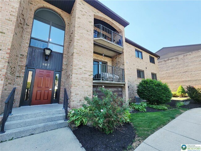 Foto del edificio - 867 Cold Spring Rd