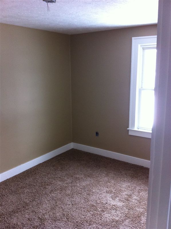 Building Photo - 3 br, 1.5 bath House - 1640 Kalamazoo