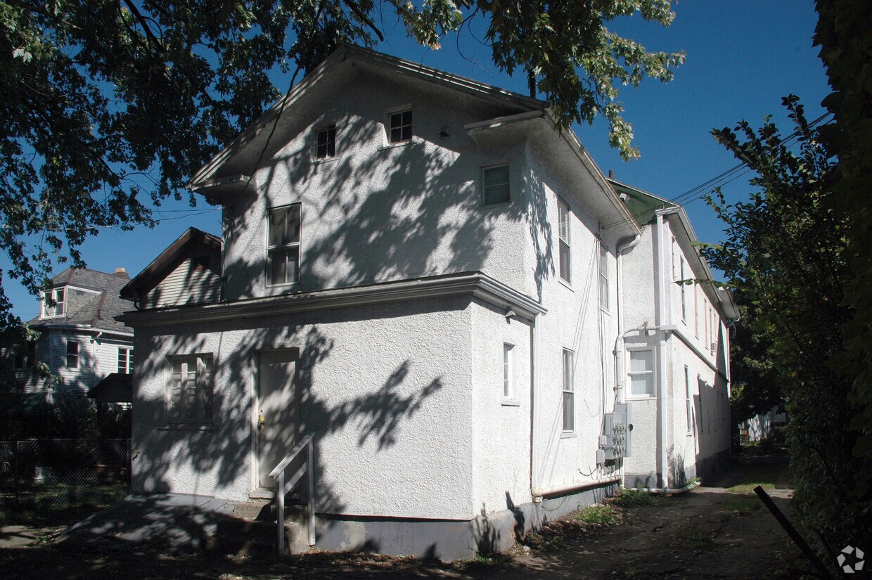 Building Photo - 78 Academy St