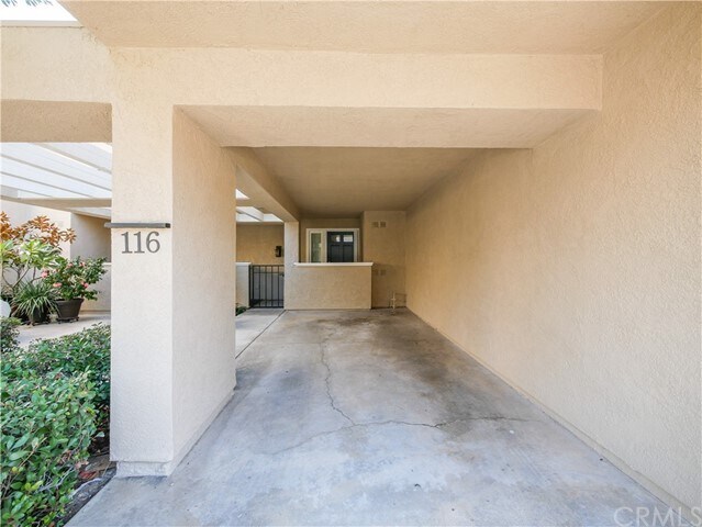 Foto del edificio - 116 Stanford Ct