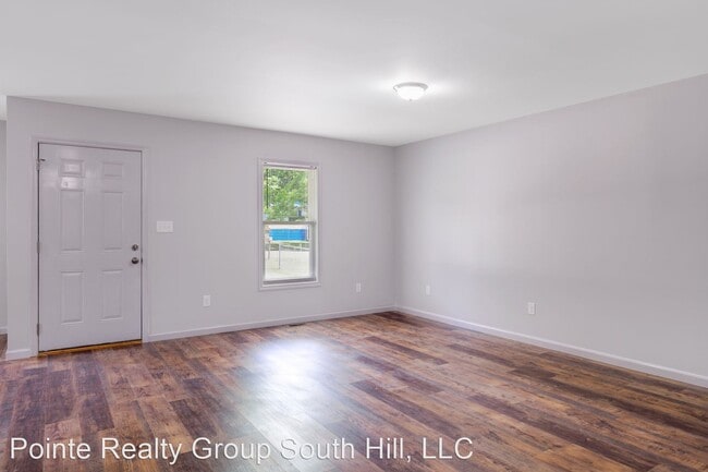 Building Photo - 3 br, 2 bath House - 111B Center Street