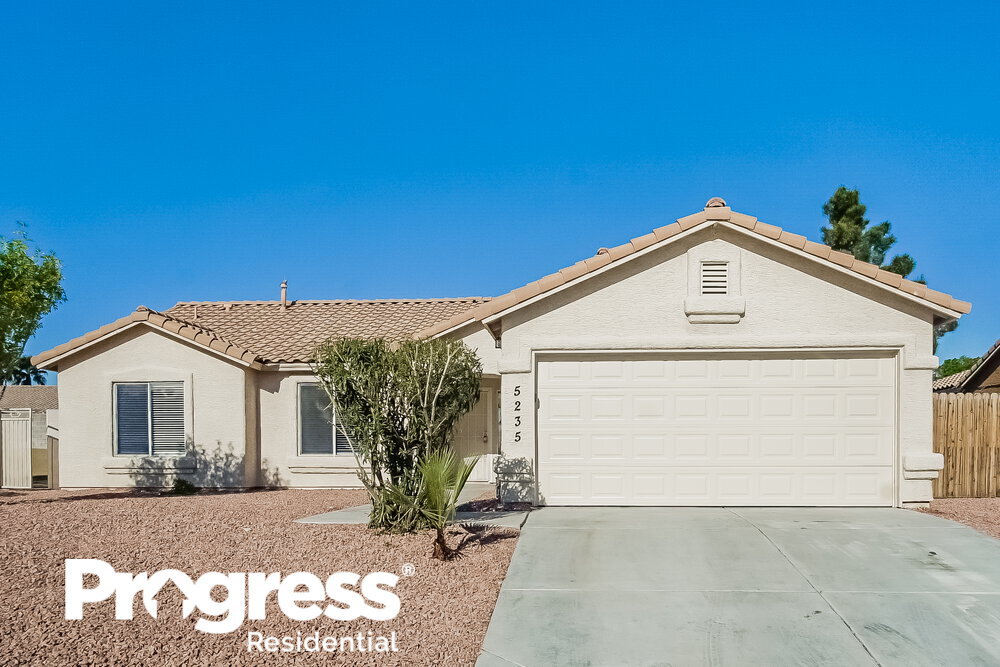 Foto principal - 5235 Acacia Grove St