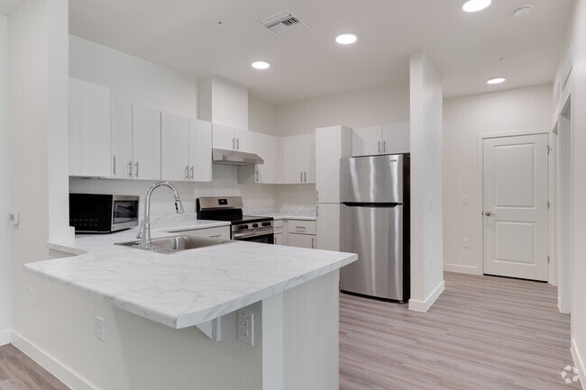 Interior Photo - Ascent on Broadway