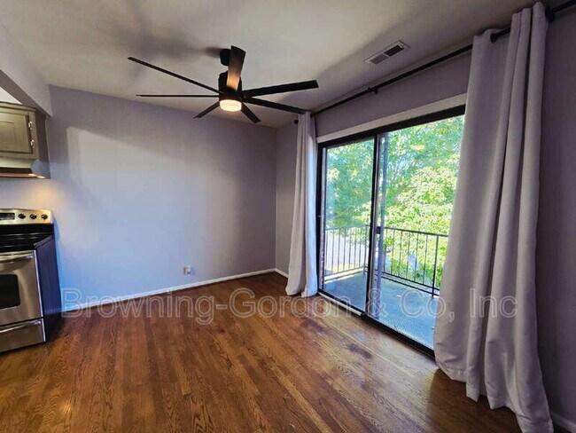 Building Photo - 5776 Brentwood Trace