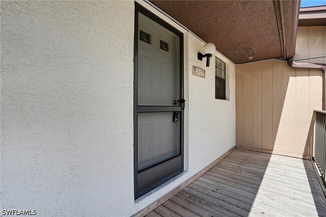 Foto del edificio - 5361 Treetops Dr
