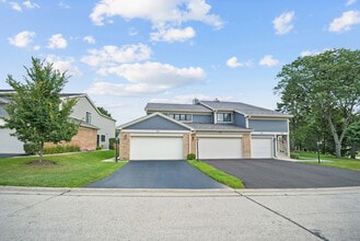 Building Photo - 720 Caliente Ct