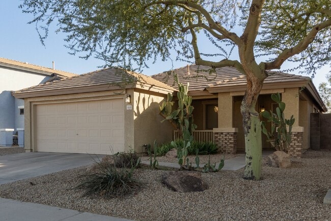 Foto del edificio - Charming Home in Laveen