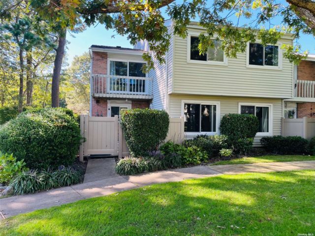 Primary Photo - 223 Springmeadow Dr