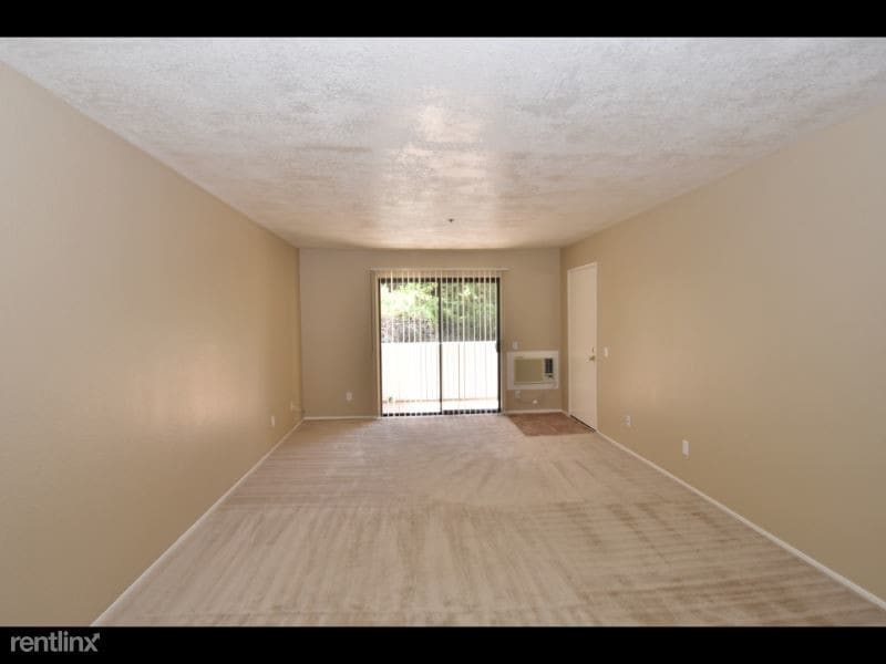 Primary Photo - 320 Pomelo Dr