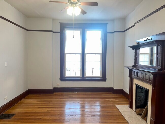 Building Photo - 3439 W Fulton Blvd