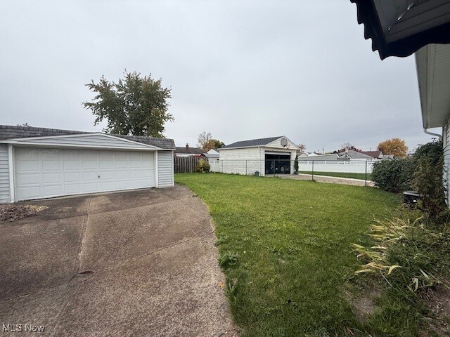 16261 Remora Blvd Brook Park, OH 44142 – photo 2