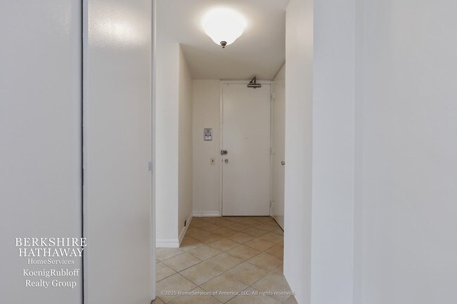 Foto del edificio - 340 W Diversey